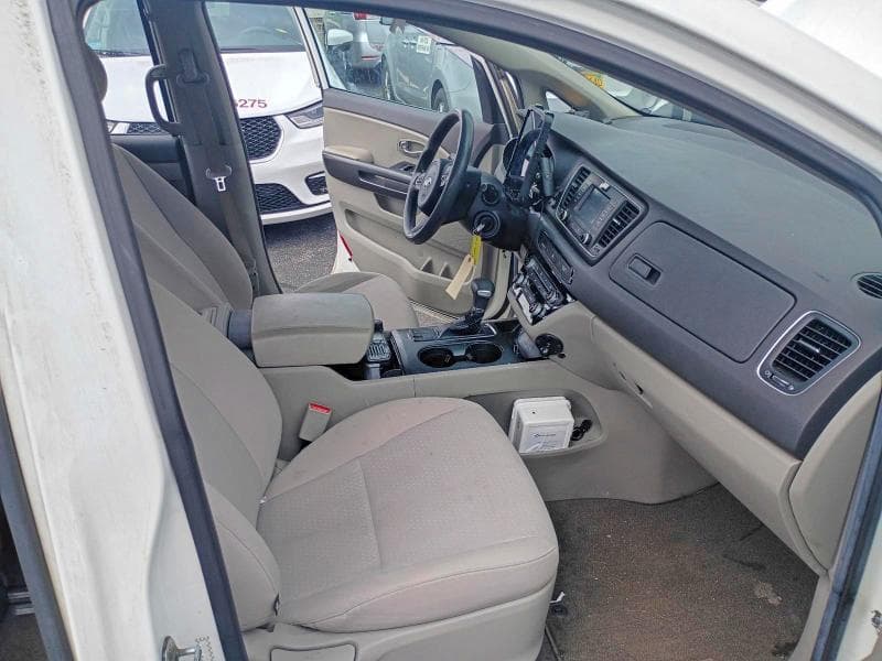 2017 KIA SEDONA L 5