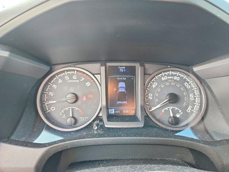 2018 TOYOTA TACOMA TRD SPORT 9