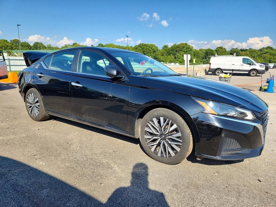 2024 NISSAN ALTIMA SV 4