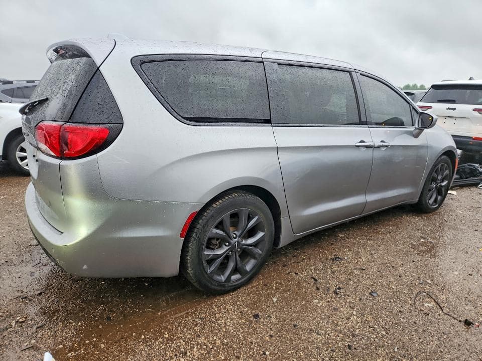 2018 CHRYSLER PACIFICA TOURING PLUS 3