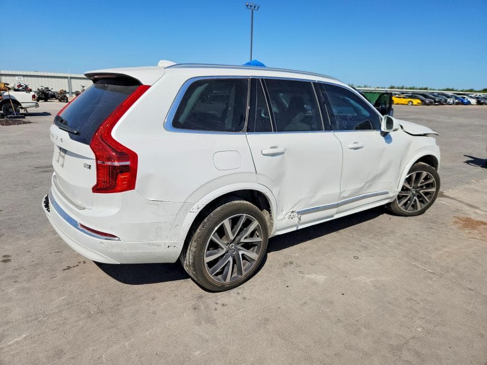 2023 VOLVO XC90 PLUS 3