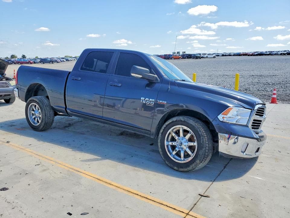 2019 RAM 1500 CLASSIC SLT 4