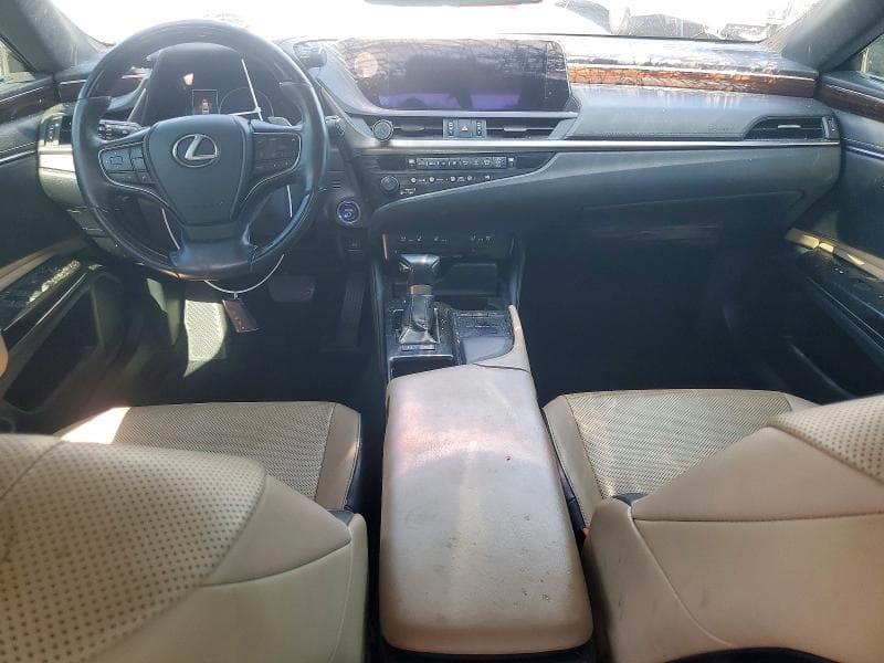2019 LEXUS ES 300H 8