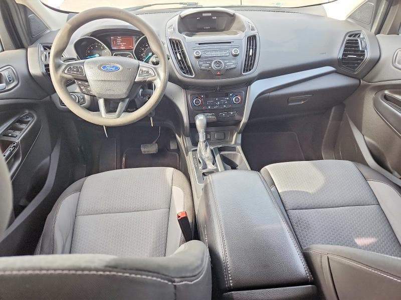 2017 FORD ESCAPE SE 8