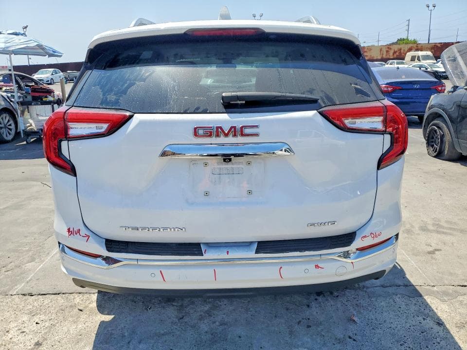 2022 GMC TERRAIN DENALI 6