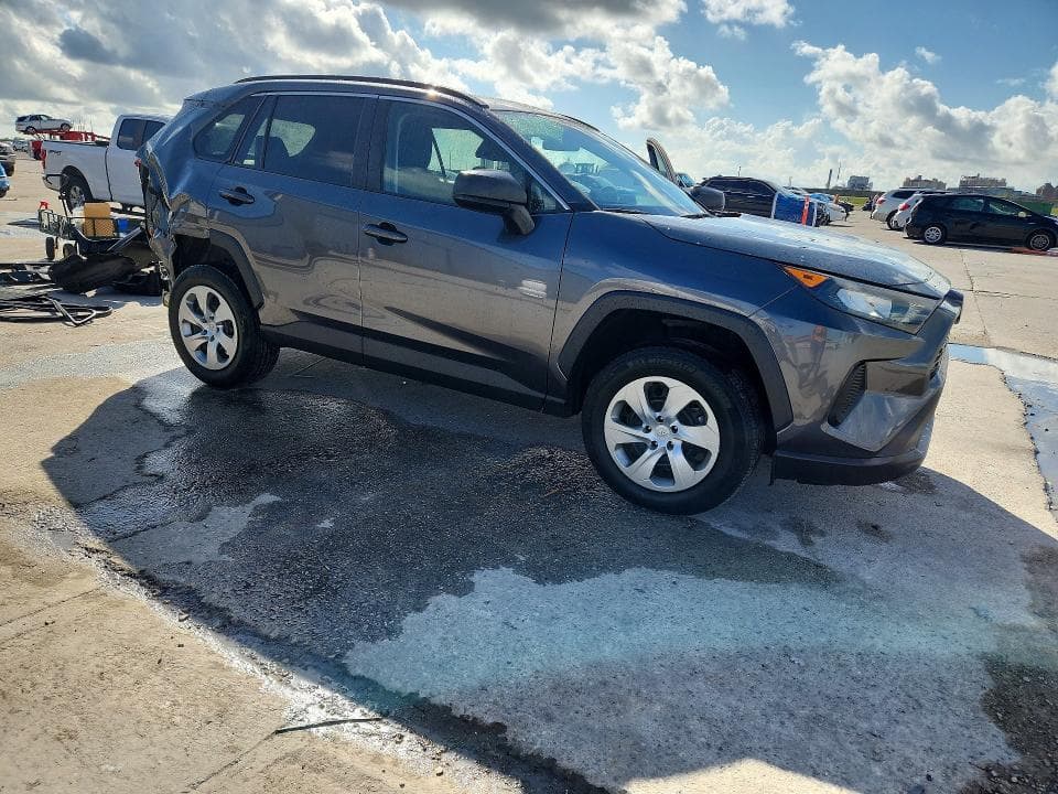 2021 TOYOTA RAV4 LE 4
