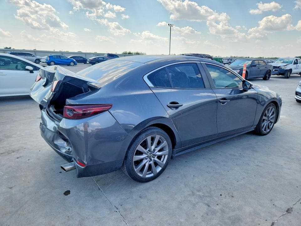 2020 MAZDA 3 SELECT 3