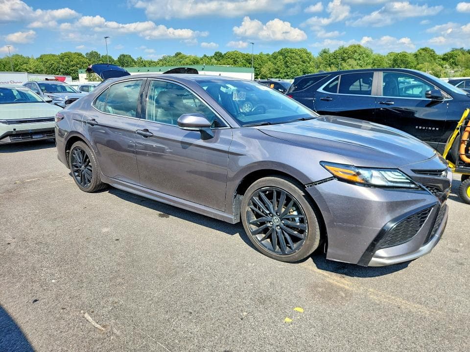 2024 TOYOTA CAMRY XSE 4