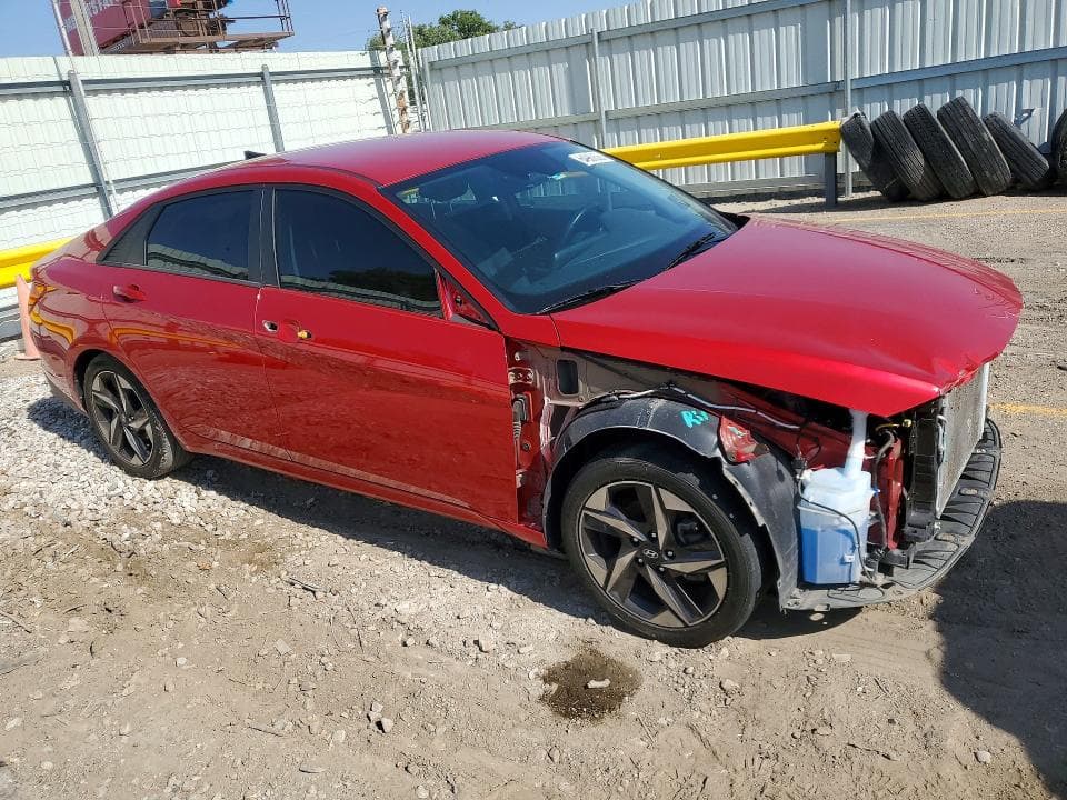 2023 HYUNDAI ELANTRA SEL 4