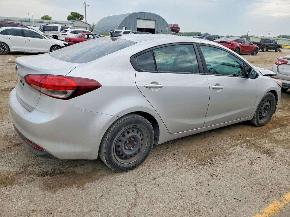 2017 KIA FORTE LX 3
