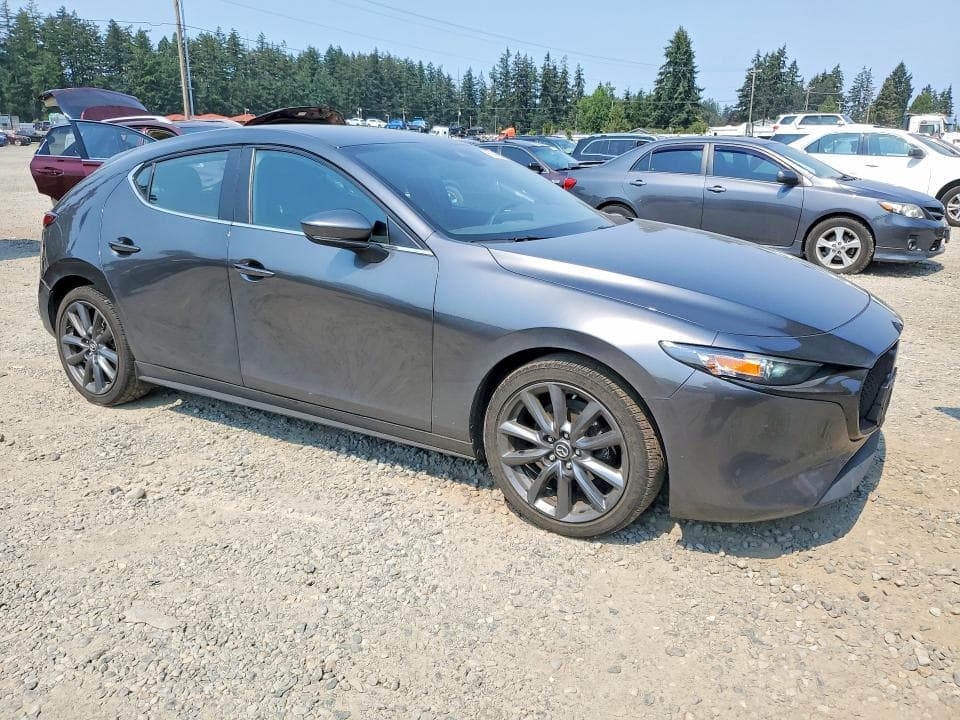 2020 MAZDA 3 4