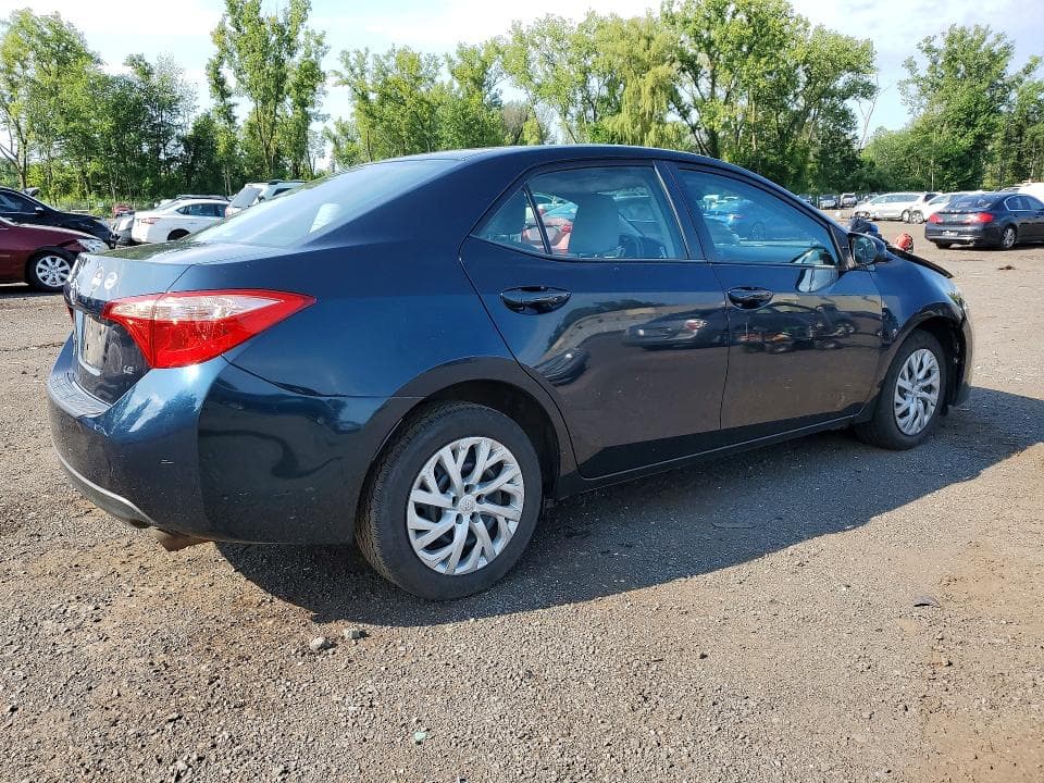 2017 TOYOTA COROLLA LE 3
