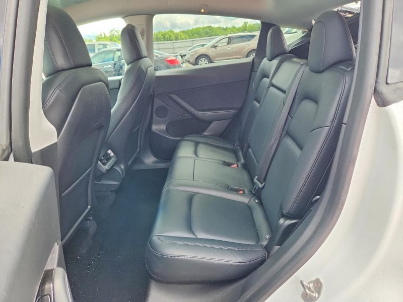 2021 TESLA MODEL Y 10
