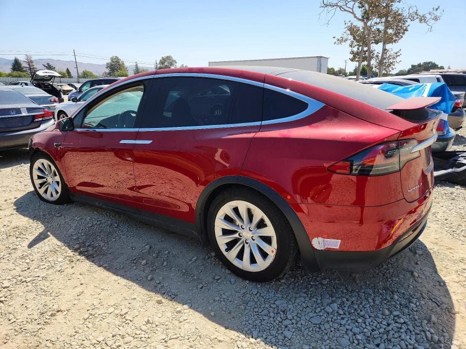 2018 TESLA MODEL X 2