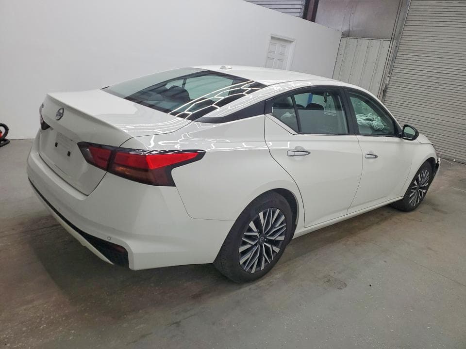 2025 NISSAN ALTIMA SV 3