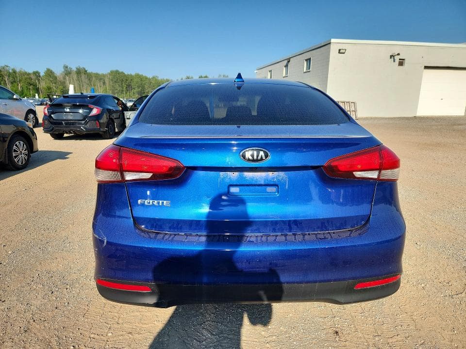 2017 KIA FORTE LX 6