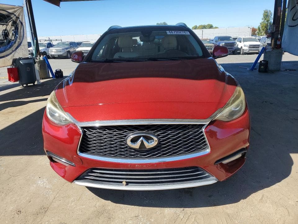 2017 INFINITI QX30 PREMIUM 5