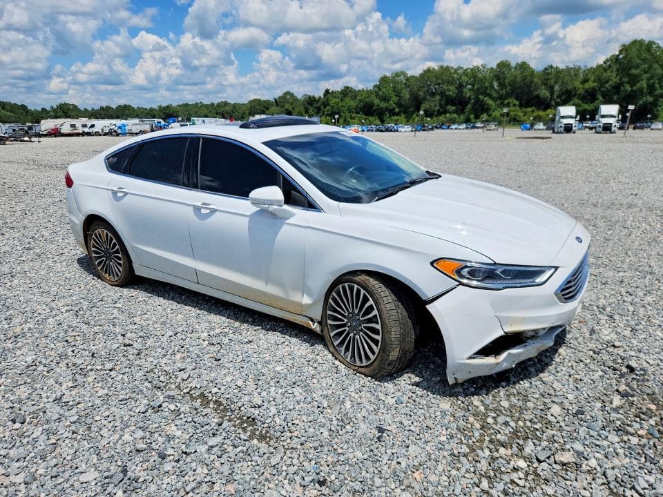 2017 FORD FUSION SE 4