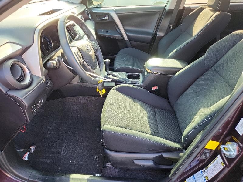 2017 TOYOTA RAV4 XLE 7