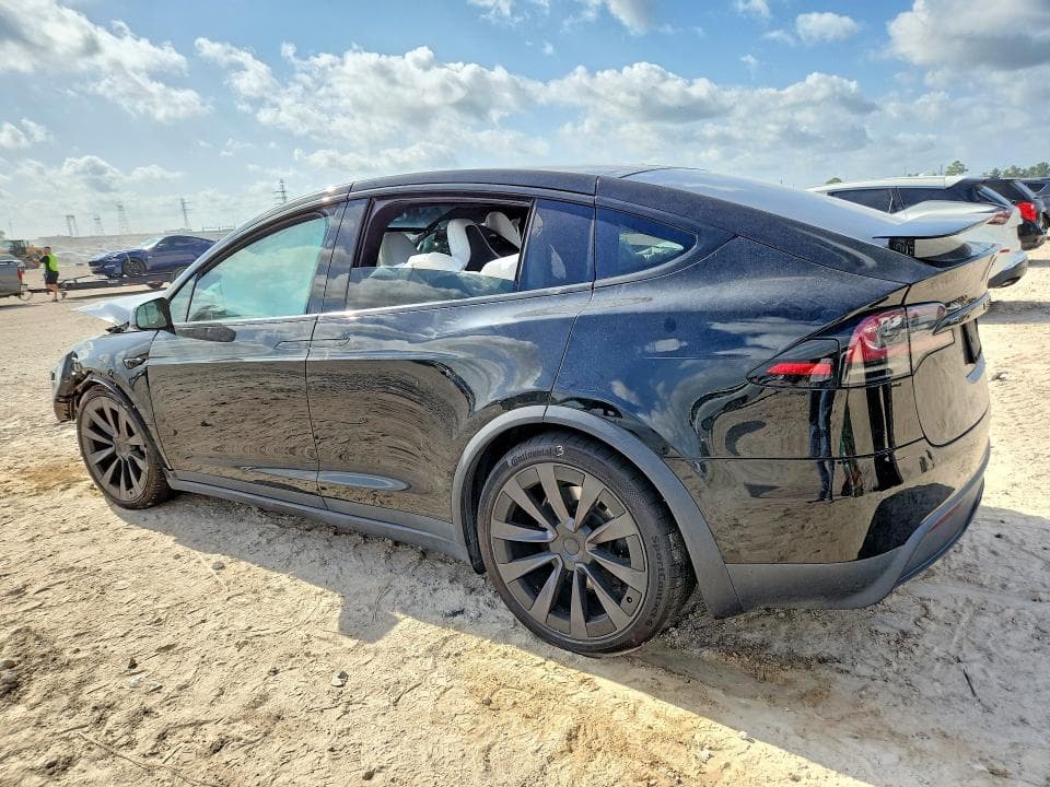 2022 TESLA MODEL X 2