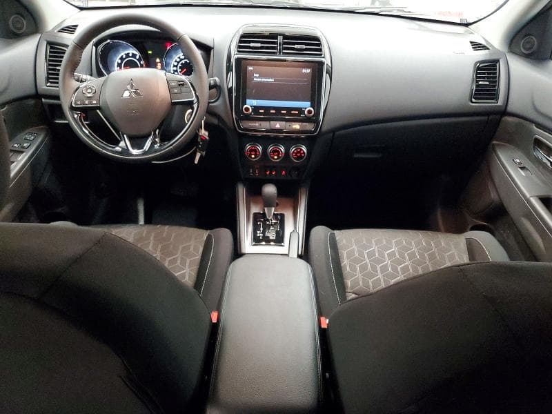 2026 MITSUBISHI RVR SE 8