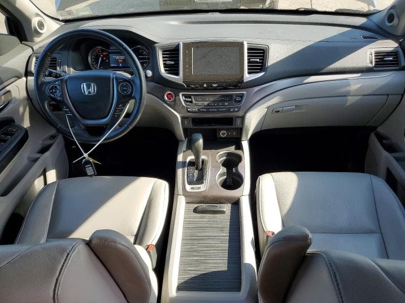 2017 HONDA PILOT EXL 8
