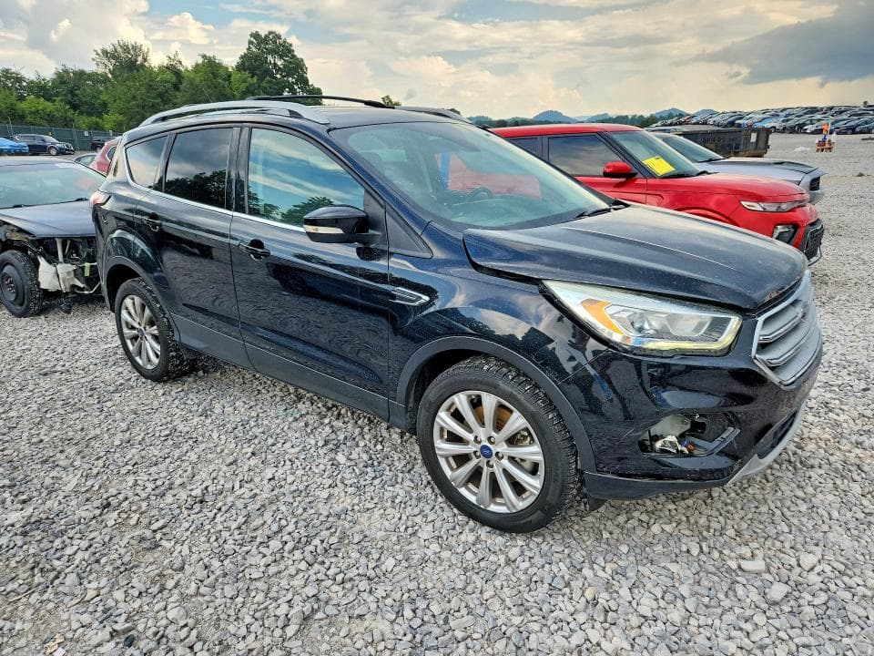 2017 FORD ESCAPE 4