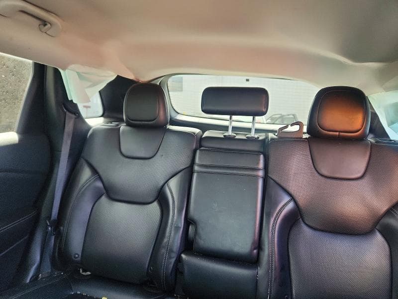 2019 JEEP CHEROKEE LIMITED 10