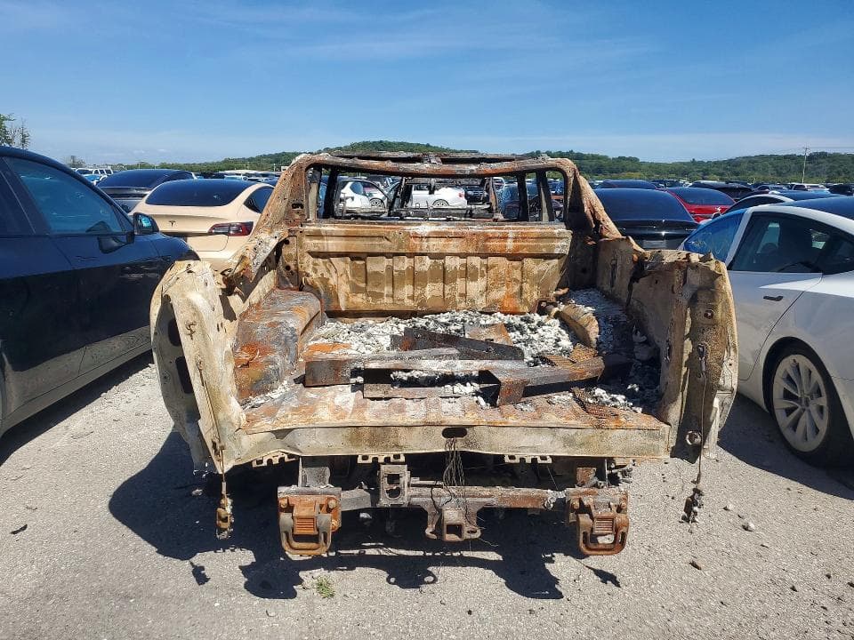 2024 GMC HUMMER PICKUP 3X 6