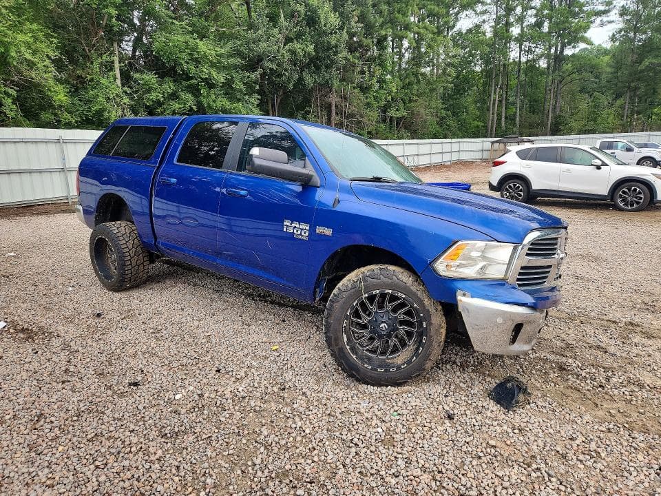 2019 RAM 1500 CLASSIC SLT 4