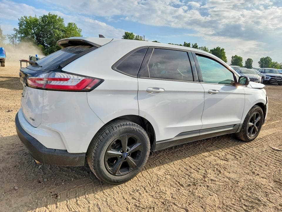 2019 FORD EDGE SE 3