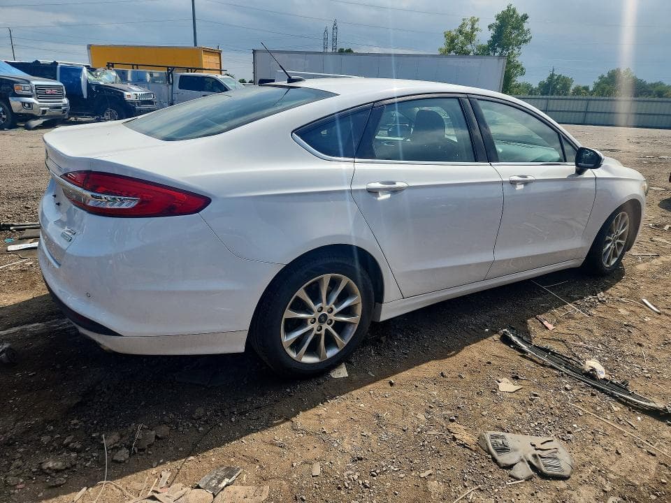 2017 FORD FUSION SE 3