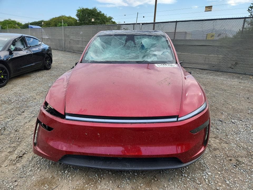 2026 TESLA MODEL  Y 5