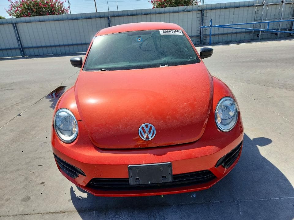 2018 VOLKSWAGEN BEETLE S 5