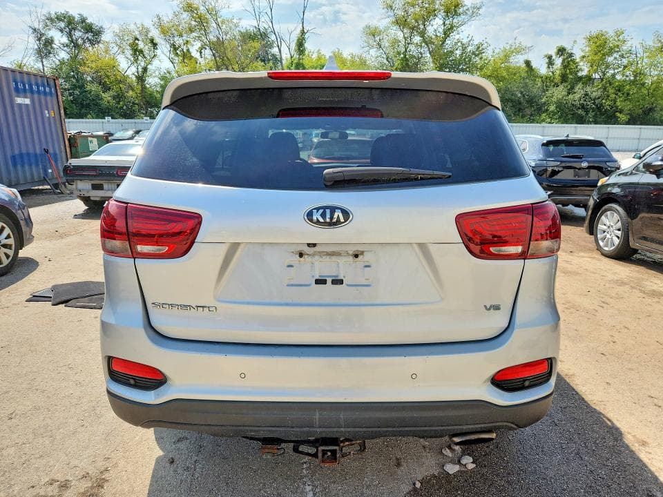 2019 KIA SORENTO LX V6 6