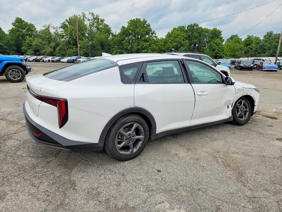 2025 KIA K4 LXS 3
