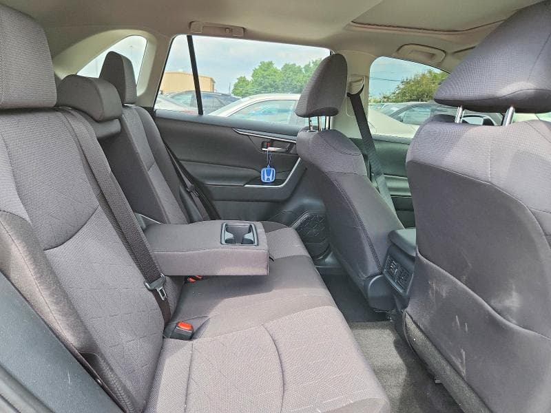 2024 TOYOTA RAV4 HYBRID XLE 11