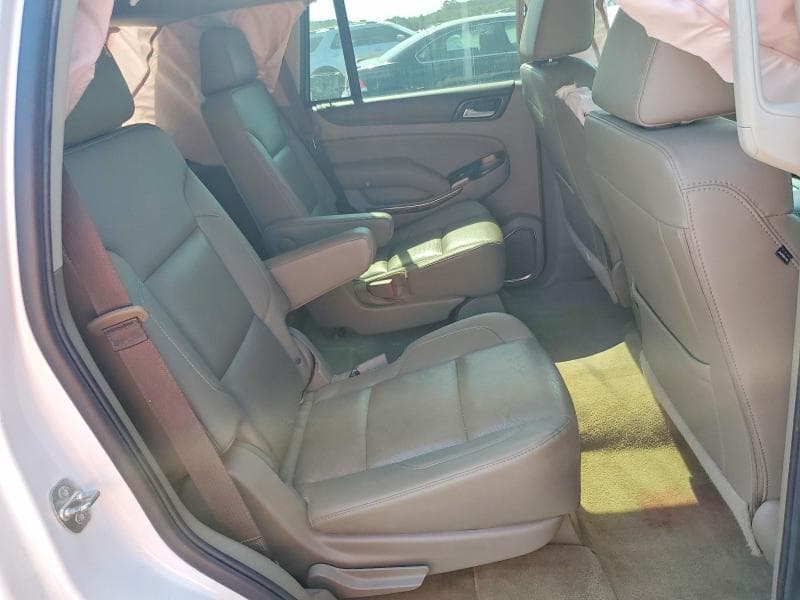 2017 GMC YUKON SLT 11