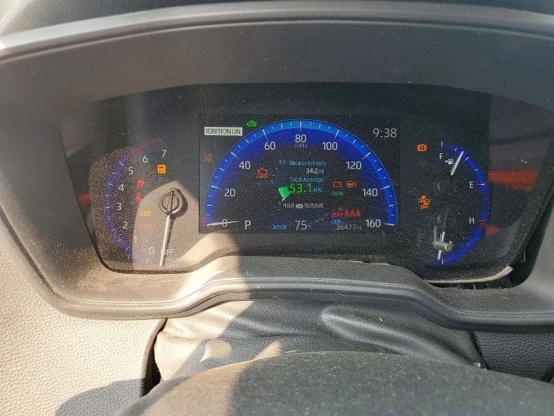 2021 TOYOTA COROLLA LE 9