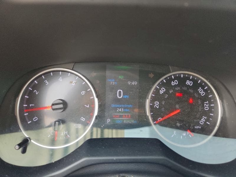 2021 TOYOTA RAV4 XLE 9
