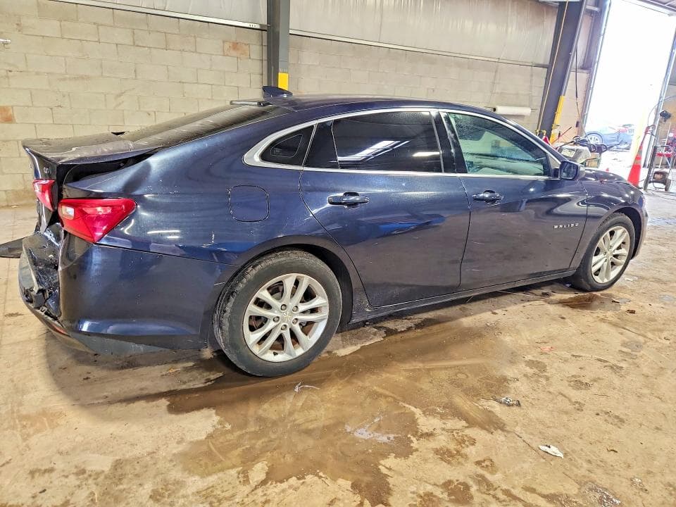 2017 CHEVROLET MALIBU LT 3
