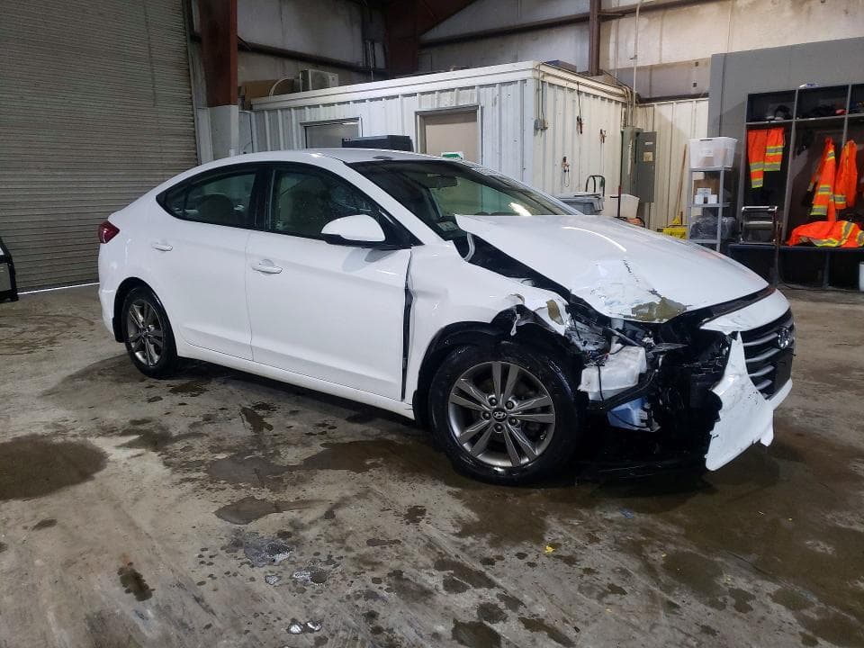 2018 HYUNDAI ELANTRA SEL 4