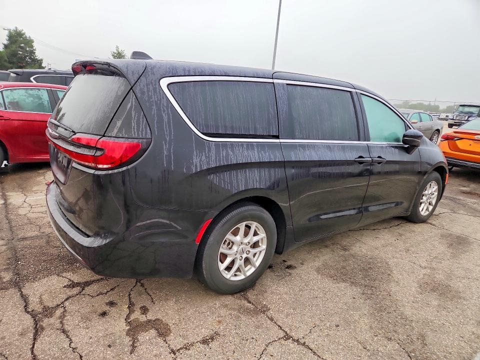 2024 CHRYSLER PACIFICA TOURING L 3