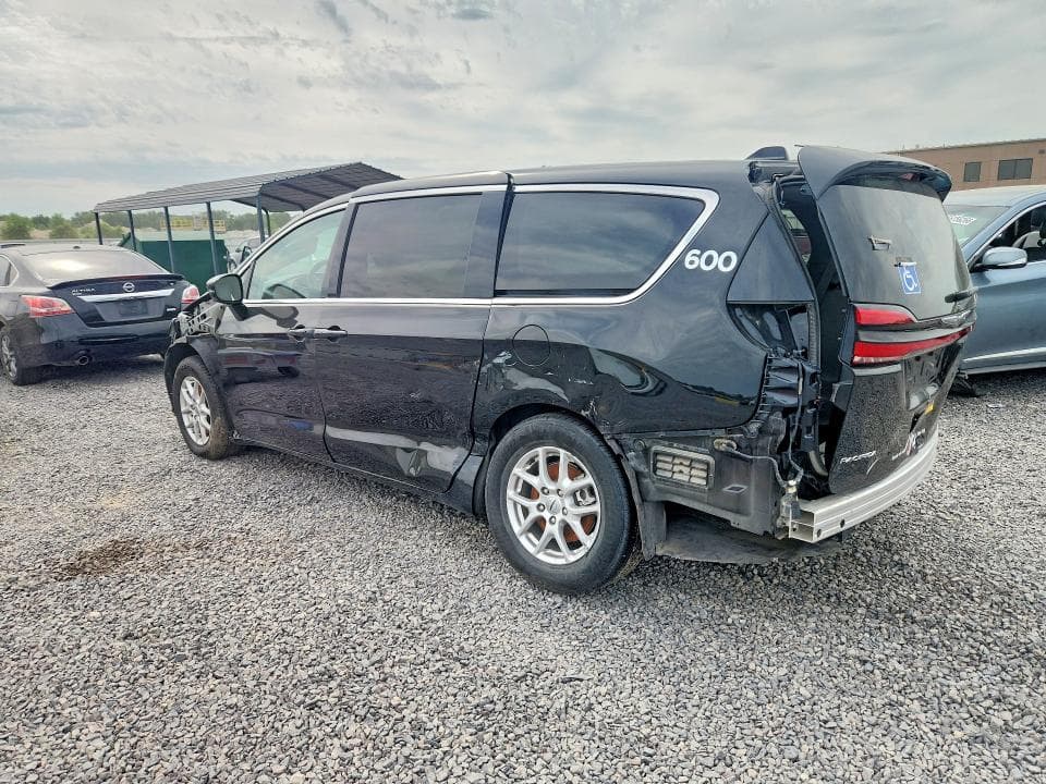 2024 CHRYSLER PACIFICA TOURING L 2