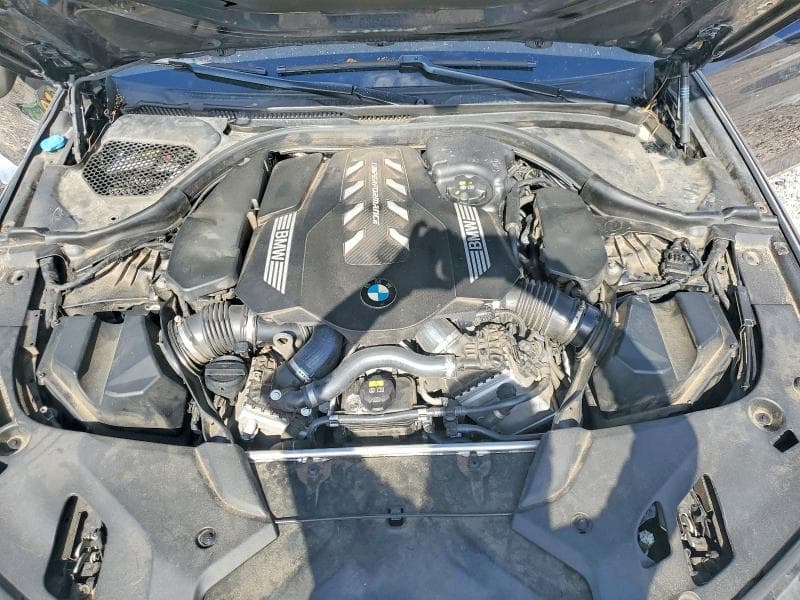 2020 BMW M550XI 11