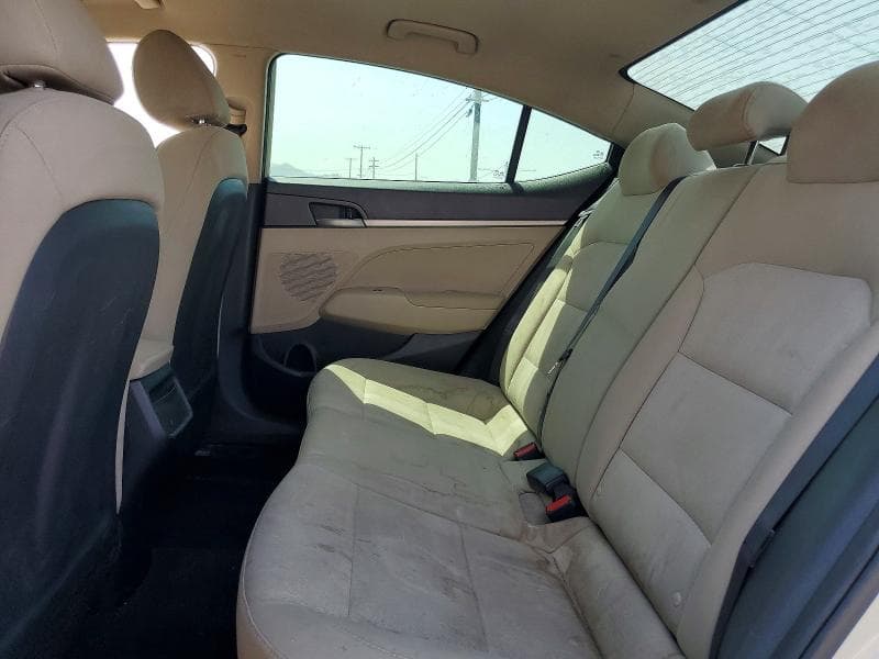 2017 HYUNDAI ELANTRA SE 10