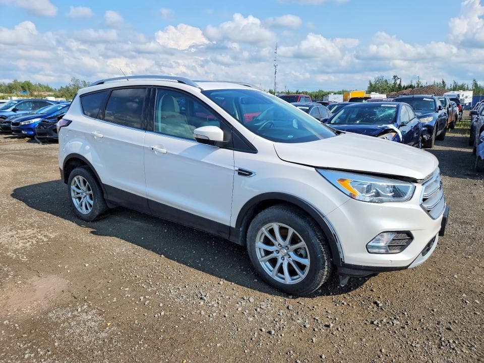 2017 FORD ESCAPE TITANIUM 4