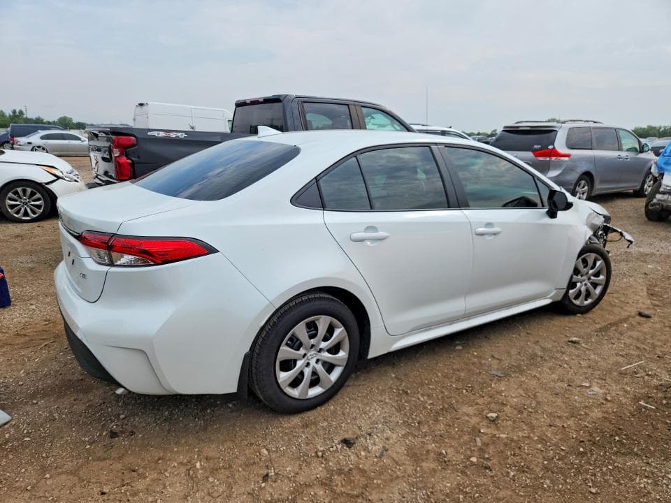 2026 TOYOTA COROLLA LE 3