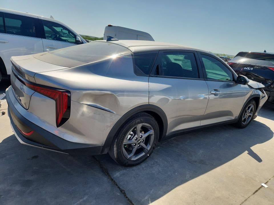 2026 KIA K4 LXS 3