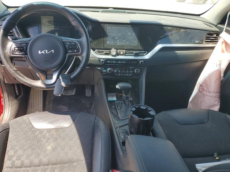 2022 KIA NIRO EX 8